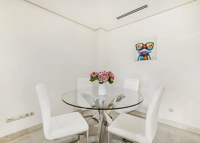 Vista Real - 1 Bedroom By Finest شقة ماربيا